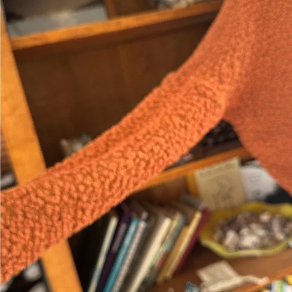 POL knit crop hoodie sweater - Picture 4 of 5